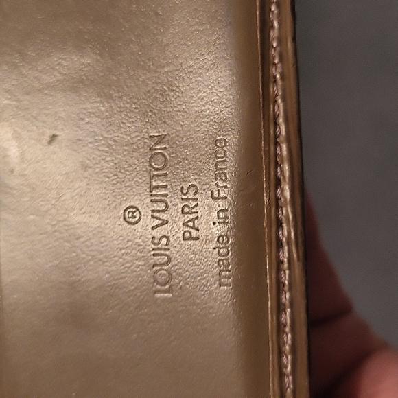 Louis Vuitton Epi Wallet - Picture 9 of 12
